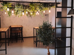 horeca inrichting tafels decoratie maatwerk eg metaalwerken 